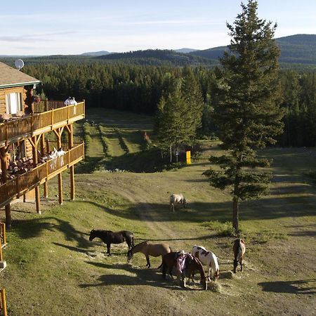 Spruce Hill Resort & Spa 108 Mile Ranch Ngoại thất bức ảnh