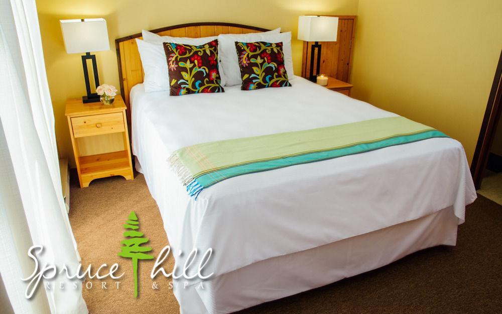 Spruce Hill Resort & Spa 108 Mile Ranch Ngoại thất bức ảnh