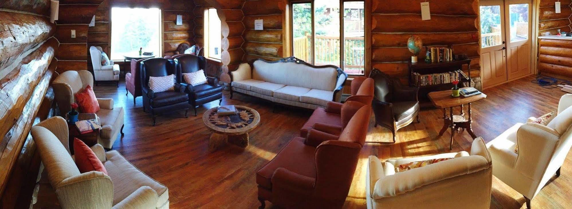 Spruce Hill Resort & Spa 108 Mile Ranch Ngoại thất bức ảnh